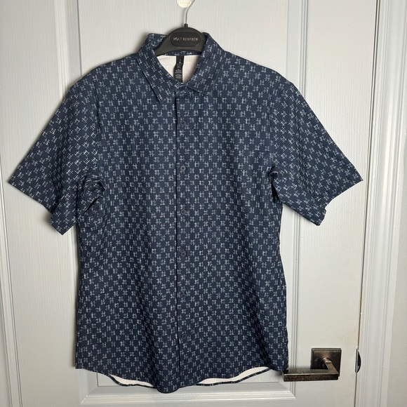 Lululemon Airing Easy Short Sleeve Buttondown IKat Check White True Navy Size S - Picture 6 of 15
